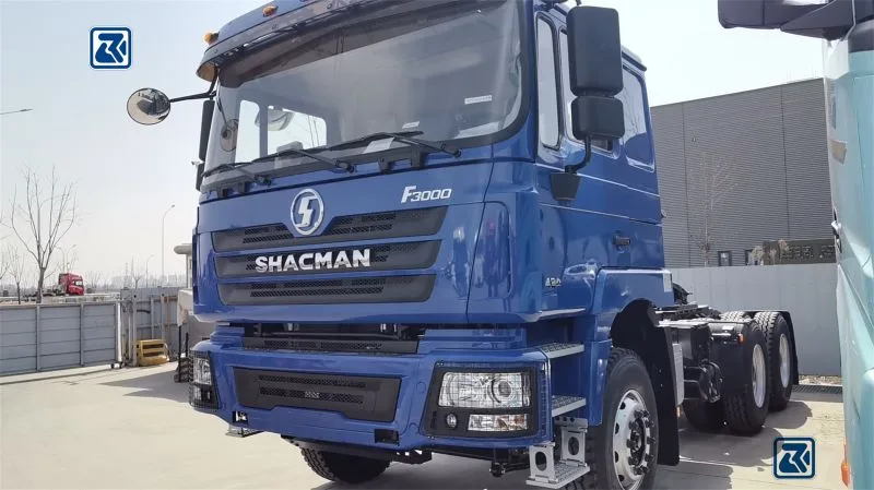 ¿Cuál es la eficiencia de combustible de las cabezas tractoras Shacman?