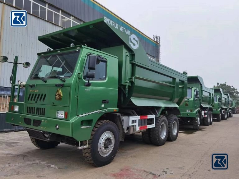 Camiones volquete HOWO alineados para su uso - HOWO Special Truck Ltd