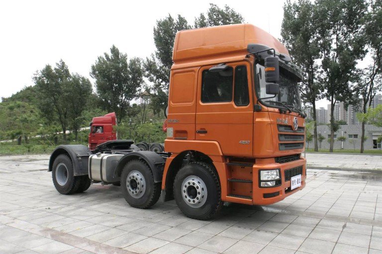 SHACMAN F3000 Tractor Truck 6X2 (2)