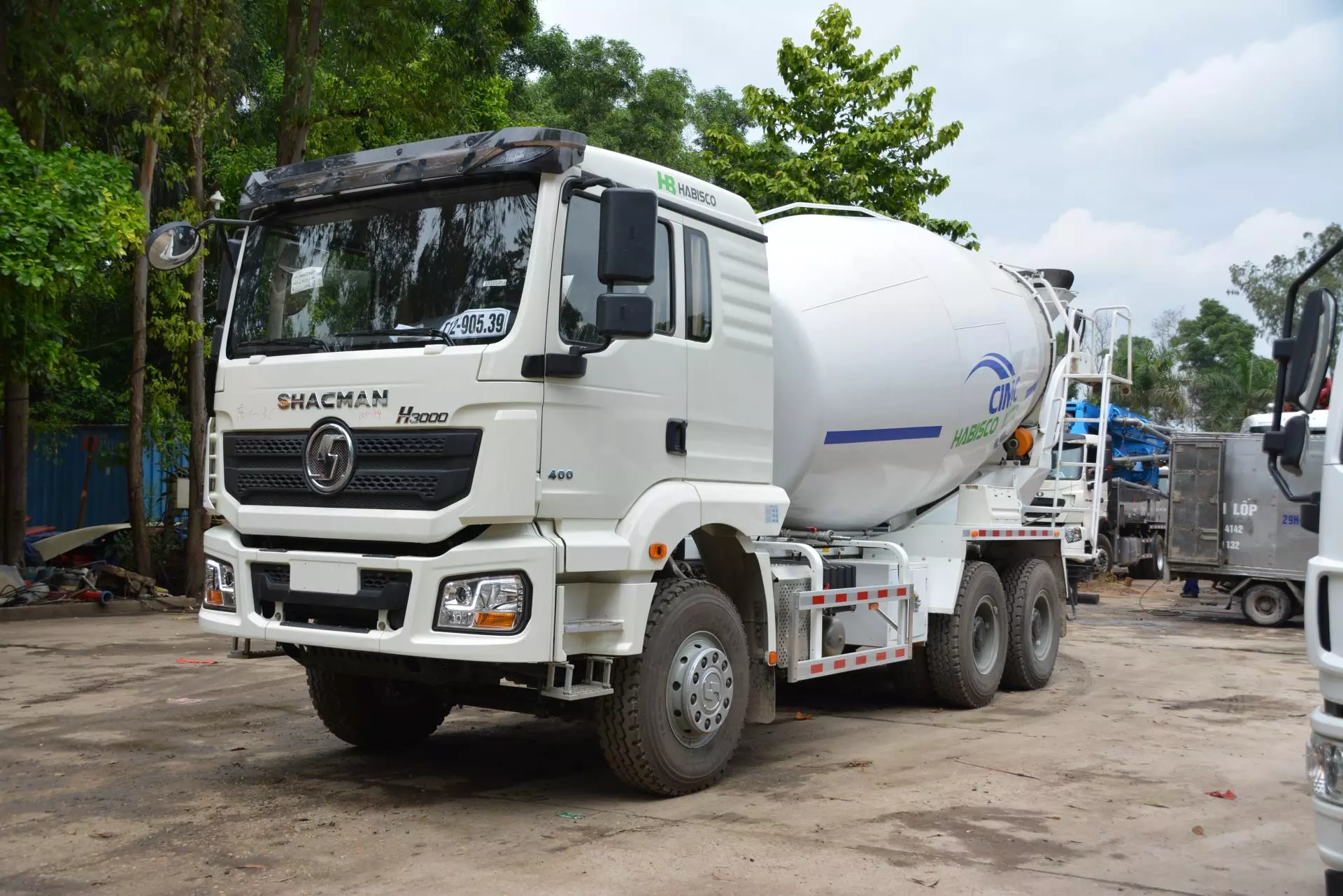 SHACMAN H3000 Camión hormigonera 6X4